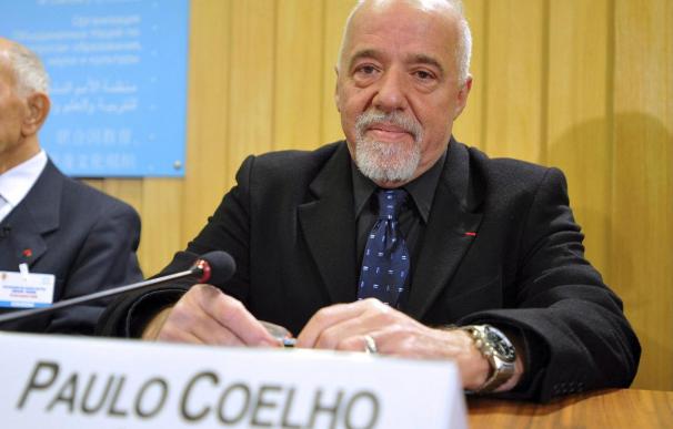 Paulo Coelho cede la cámara a sus lectores para rodar su "Bruja de Portobello"