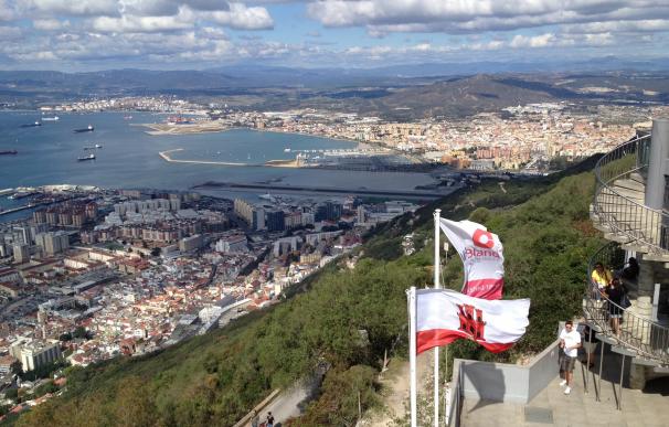 PP, PSOE y Ciudadanos pactan fijar en el Parlamento un consenso básico sobre Gibraltar