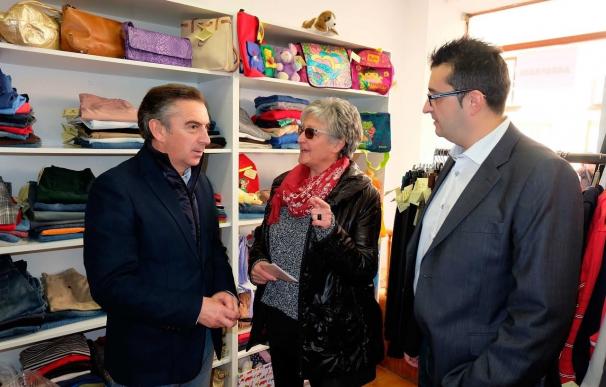 Cáritas abre en Tarazona una tienda solidaria dedicada a la venta de ropa de segunda mano