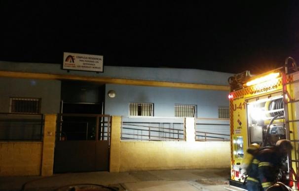 El centro de Afanas incendiado en El Puerto permanecerá cerrado unos días mientras se reparan los daños