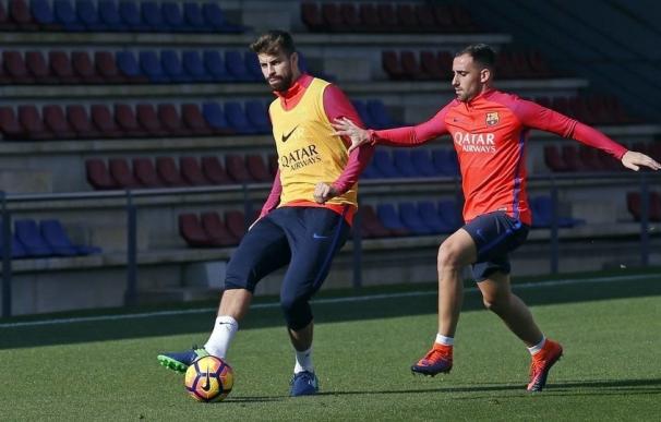 Piqué, Alba y Aleix Vidal entran en la convocatoria ante el Málaga