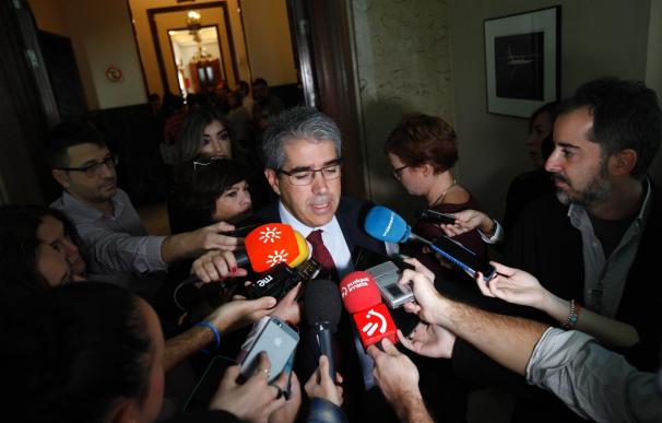 Homs ve "más que normal" que los catalanes expresen políticamente su rechazo a la Constitución