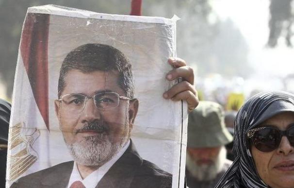 Un tribunal revoca la condena a muerte contra Mohamed Mursi y ordena repetir el juicio