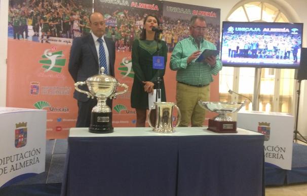 El 'Triplete' del Club Voleibol Unicaja recorrerá la provincia para agradecer el apoyo de los almerienses
