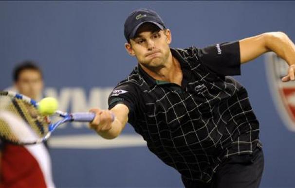 Los triunfos de Roddick y Venus echan el cierre a la primera jornada