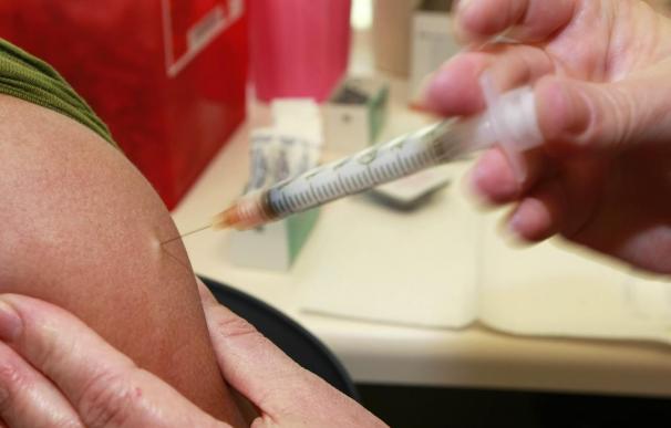 Científicos de Estados Unidos y Tailandia presentan vacuna que reduce el contagio del sida en un 31%