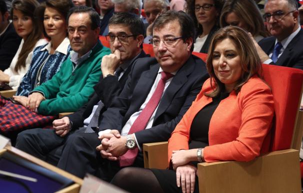 Vara rehúsa hablar de candidatos al congreso del PSOE pero defiende que se puede estar en Ferraz y presidir una CCAA