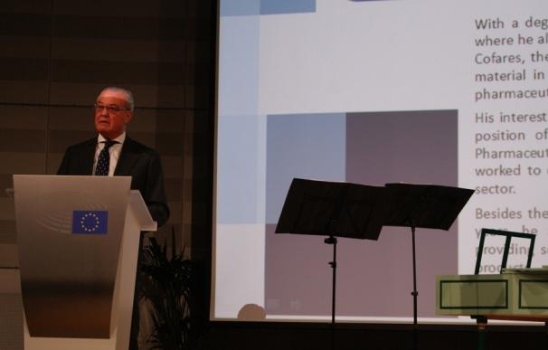 Carlos González Bosch, presidente de Cofares, recibe el Premio Aquieuropa a la trayectoria profesional