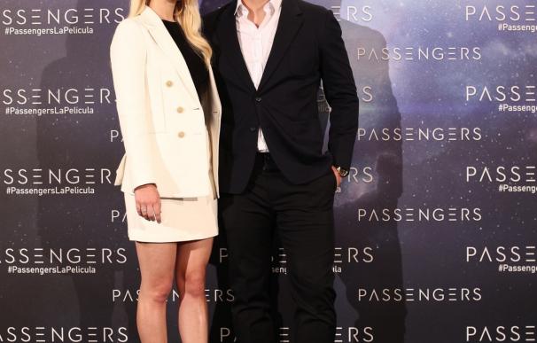 Jennifer Lawrence presenta 'Passengers': "La película plantea preguntas a las que tendrá que responder el público"