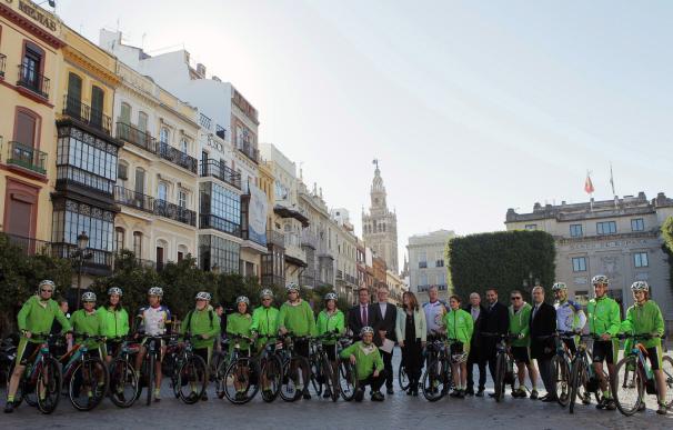 Sevilla da el pistoletazo de salida a la ruta ciclista Moving for Climate NOW rumbo la Cumbre de Marrakech
