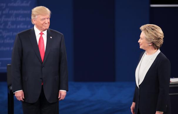 Trump y Clinton, en uno de los debates televisivos.