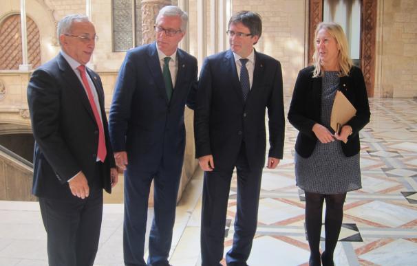 Puigdemont aborda los Jocs Mediterranis con el alcalde Ballesteros y Blanco (COE)