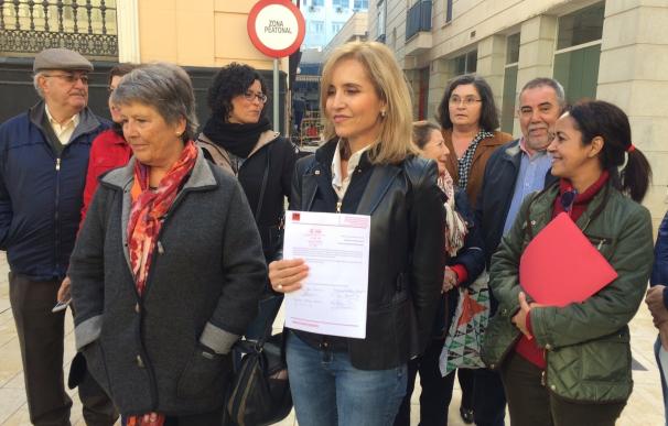 Un centenar de militantes del PSOE se une para exigir un congreso extraordinario y celebración de primarias
