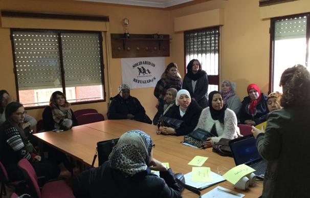 La Junta colabora con Jaén Acoge en un programa para la integración social de las mujeres inmigrantes