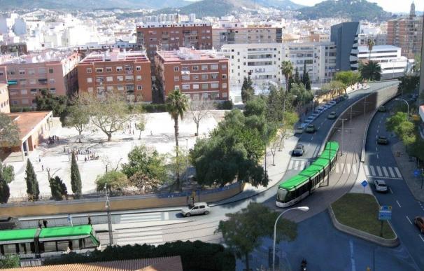 El PSOE tacha de "timo" la propuesta De la Torre con el metrobús y le pide que "entierre la confrontación"