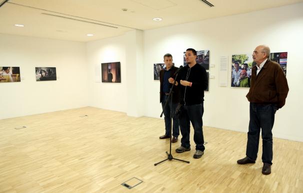 TEA acoge la exposición 'Al margen', un recorrido fotográfico por los "olvidados de las noticias"