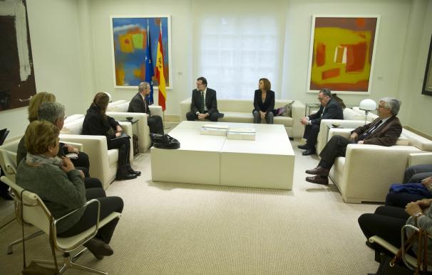 Rajoy, tras la reunión con las familias de las víctimas: "Espero que seamos capaces de hacer las cosas bien"