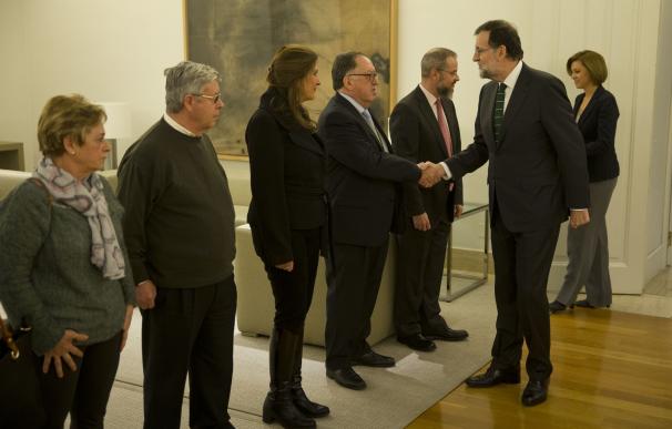 Rajoy se compromete a dar "satisfacción moral y jurídica" a las familias de las víctimas