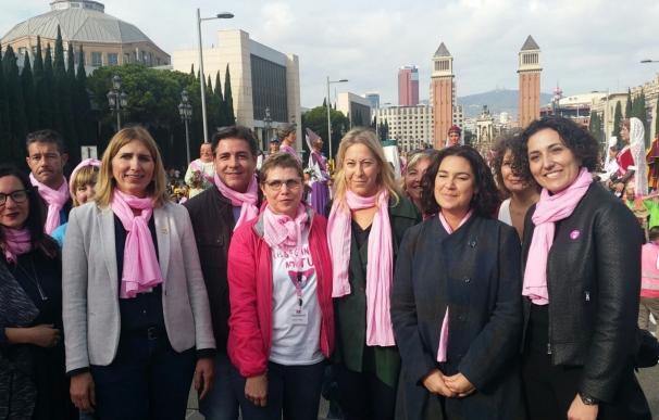 La Generalitat defiende que Cataluña debe apoyar siempre a las mujeres con cáncer de mama