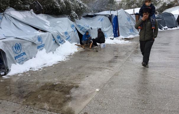 ACNUR traslada a 130 refugiados a hoteles en Lesbos por la nevada