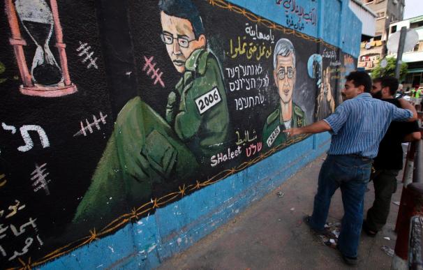 Israel liberará a 20 palestinas a cambio de información sobre Shalit, según Egipto
