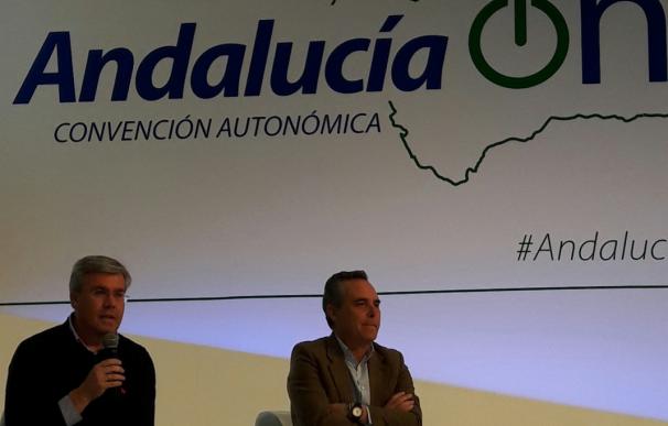 Fernández de Moya defiende en la Convención regional que "el PP es el partido del campo, el partido del olivar"