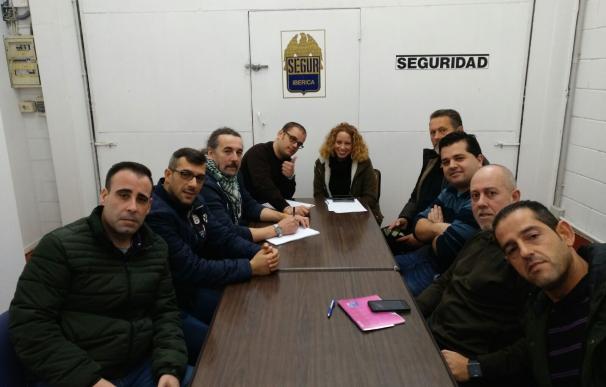 Continúa el encierro de trabajadores de Segur Ibérica hasta tener una propuesta "seria" de la firma sobre los impagos