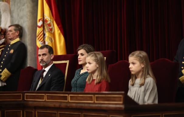 Rajoy recomienda obviar el desplante al Rey en el Congreso y quedarse con el aplauso de "la inmensa mayoría"
