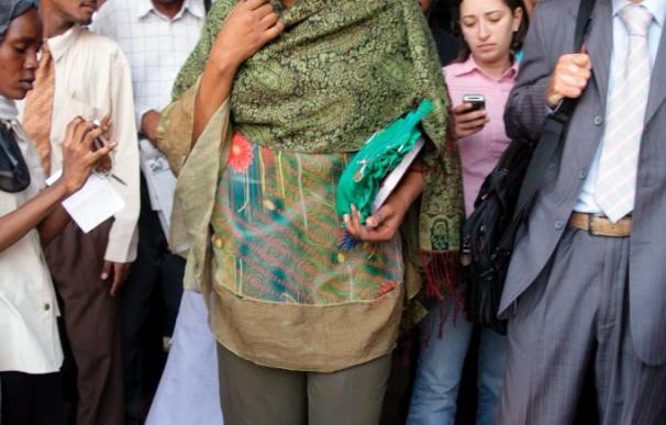 Encarcelada la periodista sudanesa condenada por vestir pantalones