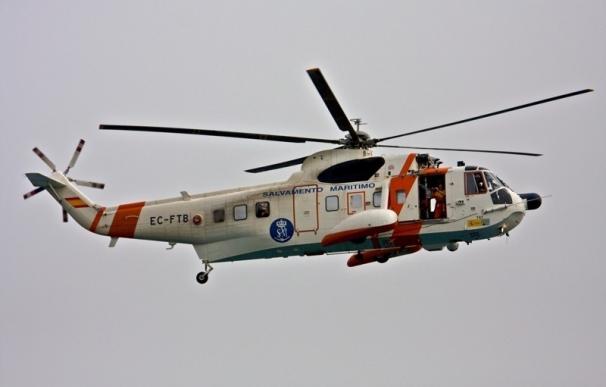 La tripulación del helicóptero Pesca 2 recibe el "máximo reconocimiento" en el ámbito de la aviación civil