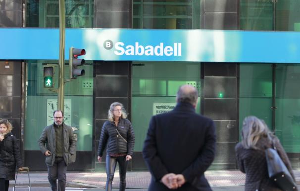 Jaime Gilinski vende el 2,99% de Banco Sabadell por 202,11 millones