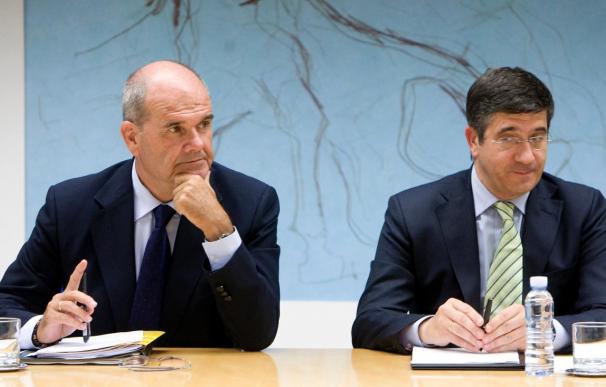 Los gobiernos central y vasco logran un acuerdo básico en políticas de empleo