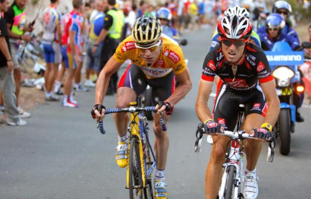 Veloso ganó la etapa en Xorret de Catí y Valverde nuevo líder de la Vuelta