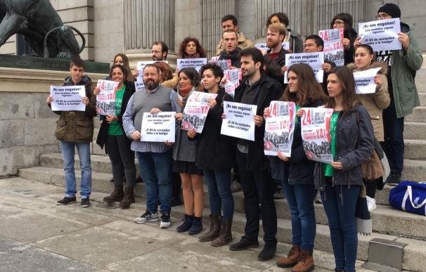 Estudiantes mantienen las protestas contra la LOMCE con el apoyo de Podemos ante la "campaña de mentiras" del Gobierno