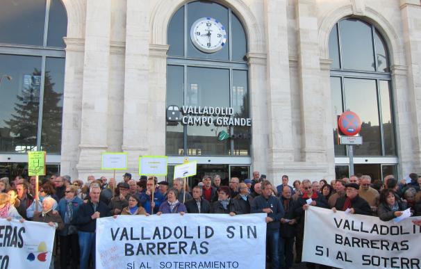 Un millar de personas exige el soterramiento en Valladolid y defienden que "el mejor muro es el que no existe"