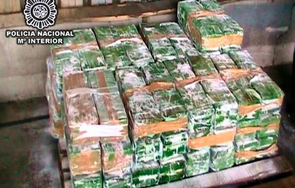Desmantelada una red que introdujo más de 1.500 kilos de cocaína en España