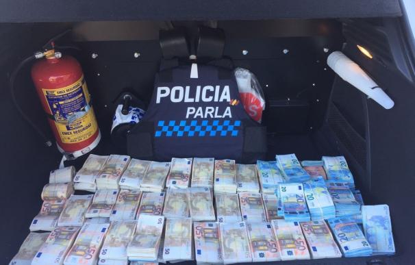 La Policía de Parla encuentra 600.000 euros en el maletero de un vehículo