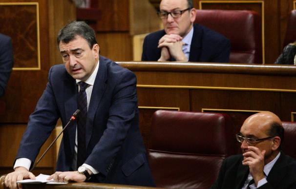 El PNV ve "una torpeza absoluta" la moción de censura de Pablo Iglesias y avisa que puede fortalecer a Rajoy