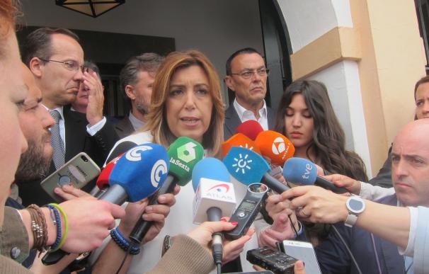 Díaz cree que Andalucía "va por el buen camino" apostando "a pulmón" por el empleo y "sin ayuda" del Gobierno central