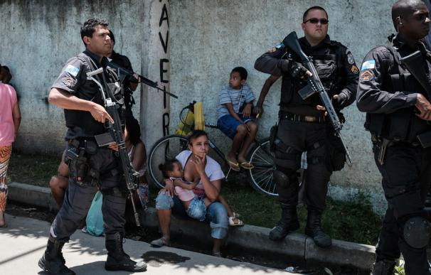 Río de Janeiro al borde la quiebra: la policía recibe donaciones hasta de papel higiénico