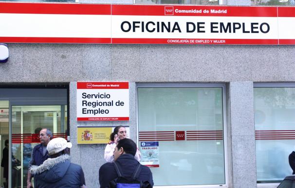El paro sube en doce comunidades y sólo Andalucía, Asturias y Castilla-La Mancha crean empleo hasta marzo