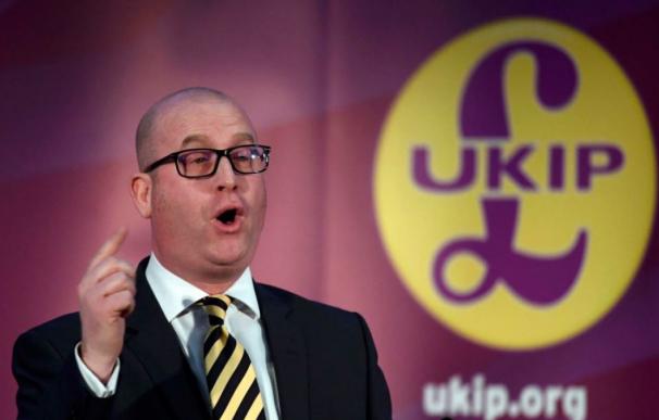 Paul Nuttall sustituye a Nigel Farage al frente del UKIP