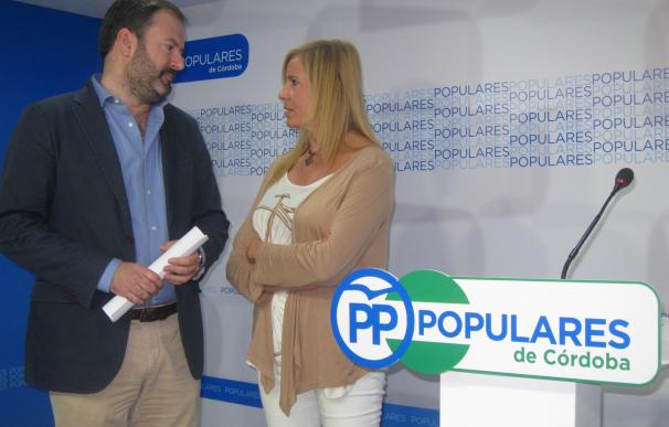 Molina, candidato a presidir el PP de Córdoba, presenta cinco veces más avales que su rival, Rosario Alarcón