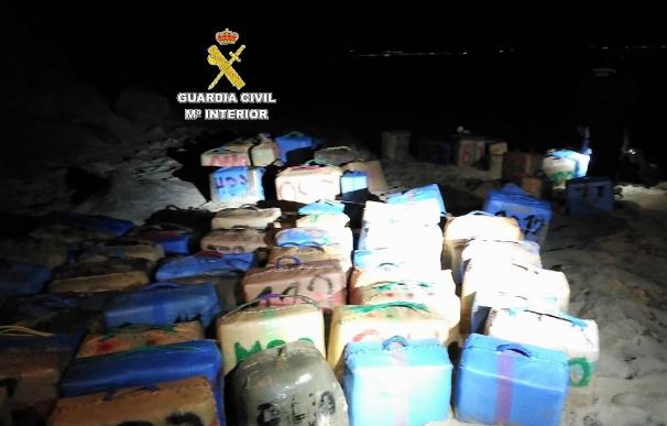 Intervenidas en Cñadiz casi 12 toneladas de hachís en una operación antidroga con diez detenidos