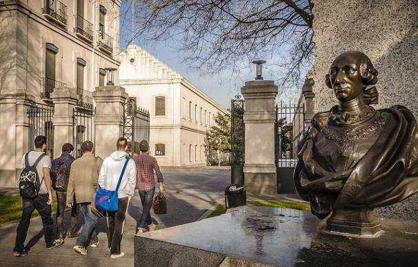 La Fundación Universidad Carlos III de Madrid convoca sus Becas Alumni, con una plaza para estudiantes con discapacidad