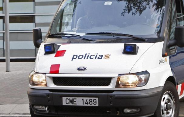 Hallan el cadáver descuartizado de una mujer en la Gran Vía de Barcelona