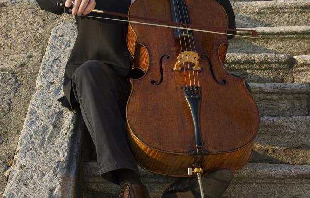 El violonchelista italiano Enrico Dindo, solista invitado de la Orquesta Sinfónica de Euskadi