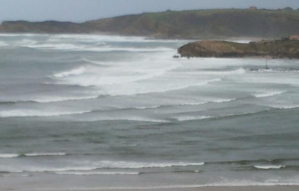 Rachas de viento de 103 kilómetros por hora en Tresviso y olas de más de 6 metros en Santander