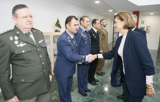 Cospedal traslada su reconocimiento a las tropas por ser "la cara de España" en el exterior
