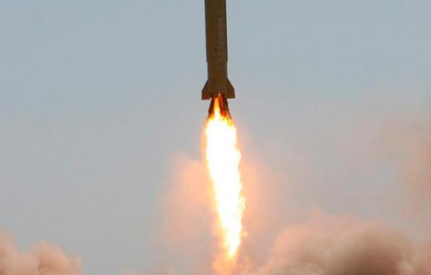 Irán prueba "con éxito" el lanzamiento de misiles de largo alcance Shahab 3